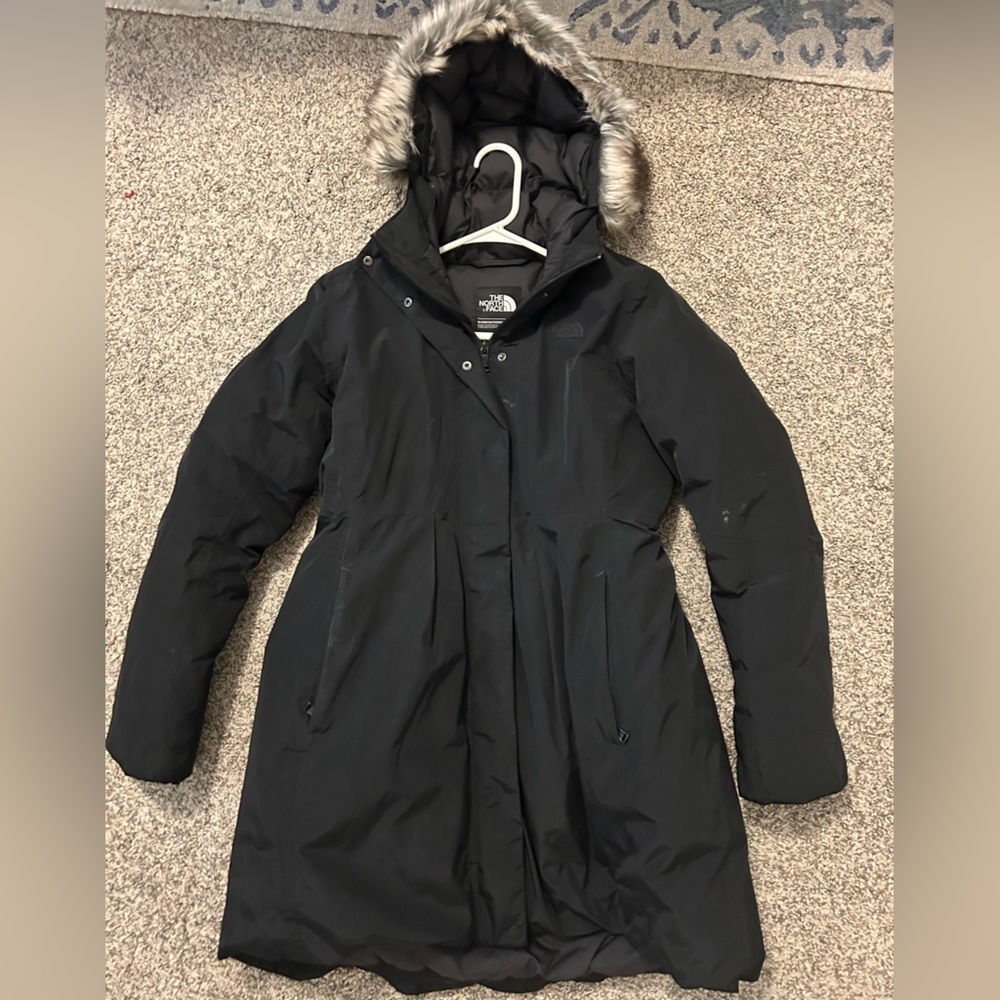 North face long jacket with fur hood